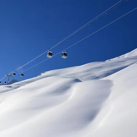 Lumineux Skis Aux Pieds Avec Balcon Et Wi-fi - Fr-1-182-8 Apartment Méribel